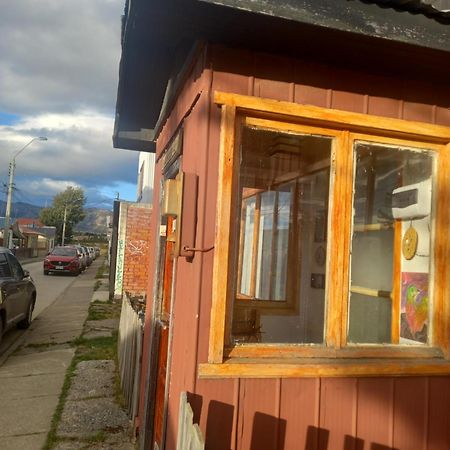 Isaac House Hotel Puerto Natales Buitenkant foto